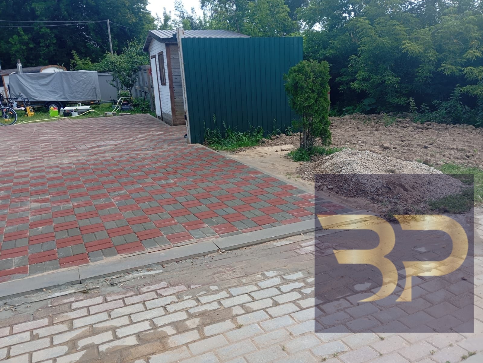 Подробнее о статье Тротуарная плитка для дачных участков и СНТ в Чеховском районе