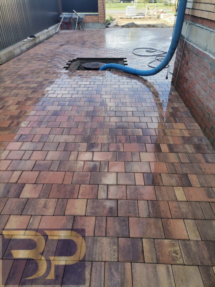 trotuarnaya-plitka-colourmix-dvor-min